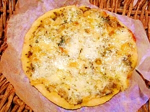おから生地☆バジルとモッツァレラチーズのピザ