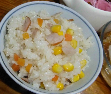 おはようさんです。
炊飯器ピラフ楽チンですね♪
すごく美味しかったです♪ごちそうさまでした！！！