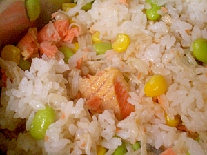 生鮭とバターで 洋風炊き込みごはん レシピ 作り方 By Ukatamago 楽天レシピ 生鮭とバターで 洋風炊き込みごはん レシピ 作り方 By Ukatamago 楽天レシピ