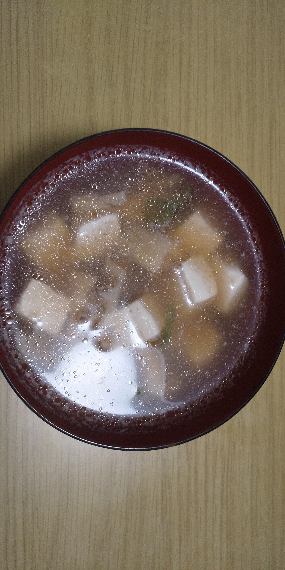 ゴマ油薫る！舞茸と豆腐の中華スープ