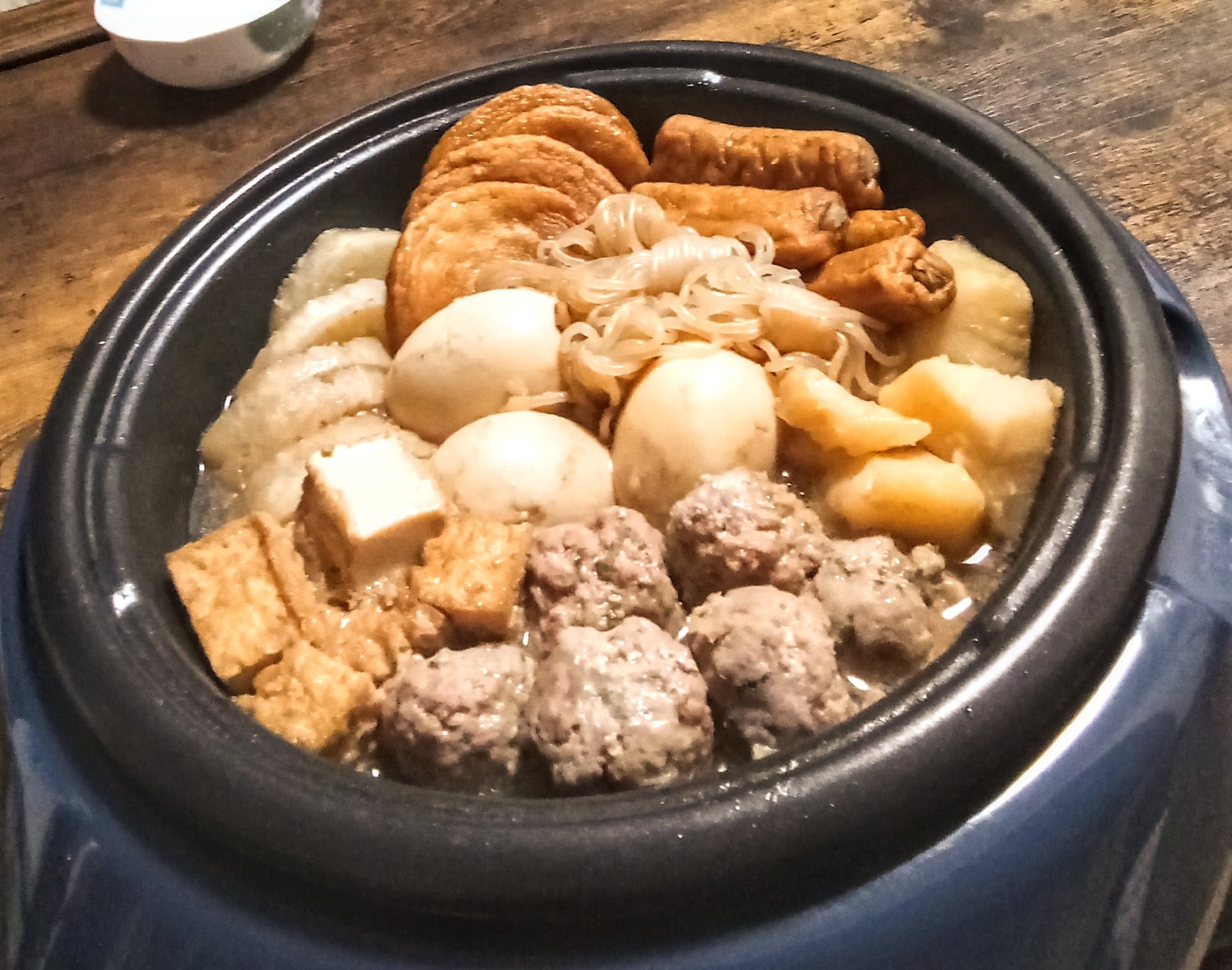 寒い日にはおでん！豚ひき肉で肉団子入り