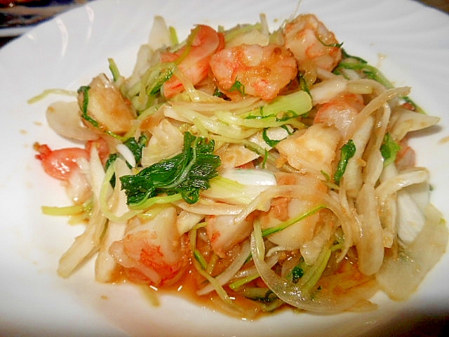 新玉葱、水菜の海鮮サラダ