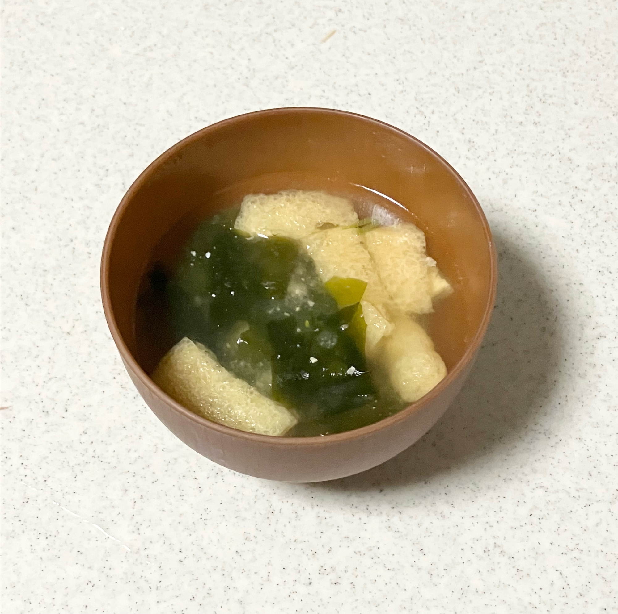 簡単☆わかめと油揚げ入り味噌汁
