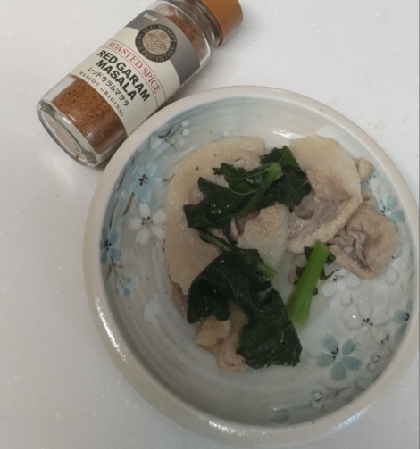 豚肉と大根の葉で、ガラムマサラ炒め、辛い物好き菜家族に作りました☘️喜んでくれると嬉しいです♥カカオ95は苦いですよね(汗)家のは72%だった様な気がします☺️