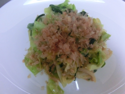 ほうれん草を入れてみました♪野菜が苦手な息子が食べてくれました。他にももっと野菜入れてまたリピしたいです☆