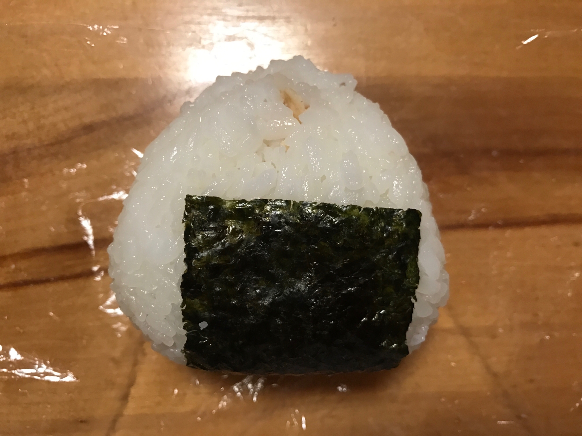 蒸し鶏のマヨ醤油和えおむすび