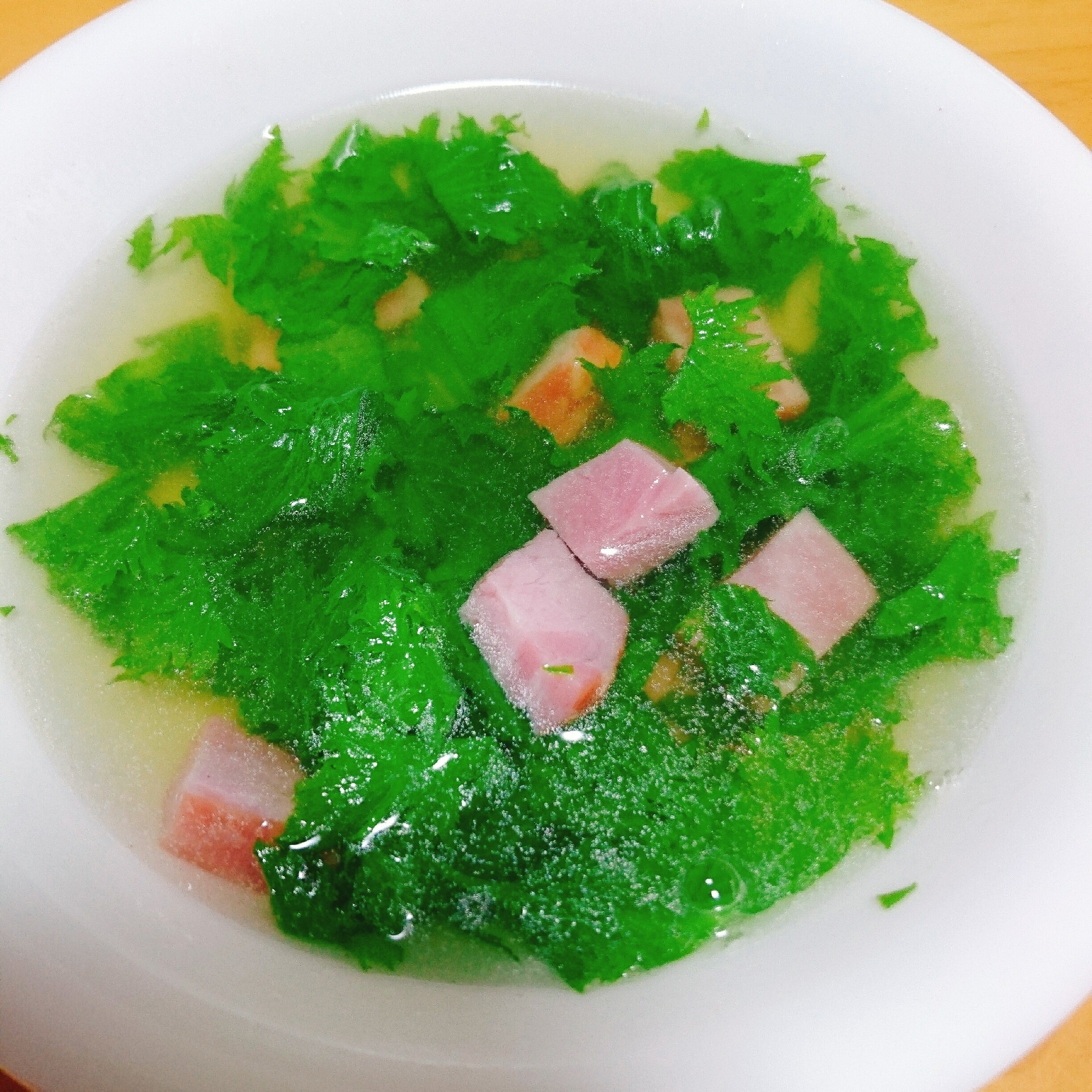 味覇で☆ロースハムとワサビ菜のスープ