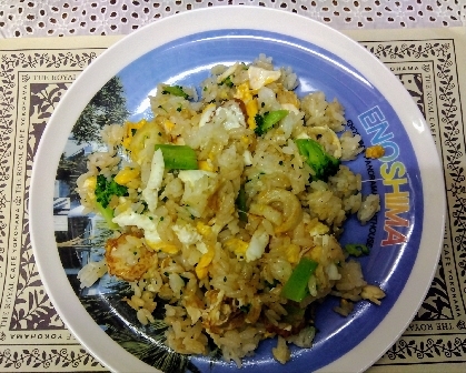 キャンプに☆ブロッコリーとちくわの卵炒飯