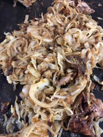 もんじゃ焼きが食べたくて野菜をたっぷりにしてみました。
簡単で美味しかったです