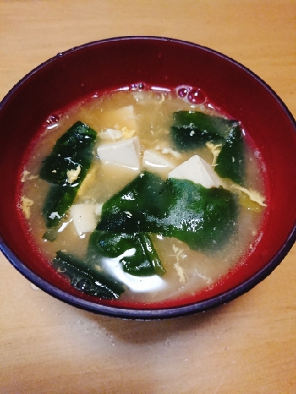 卵とわかめの中華スープ