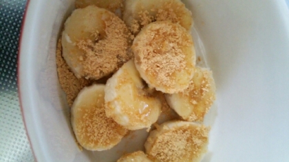 簡単☆バナナときな粉のメープル風味