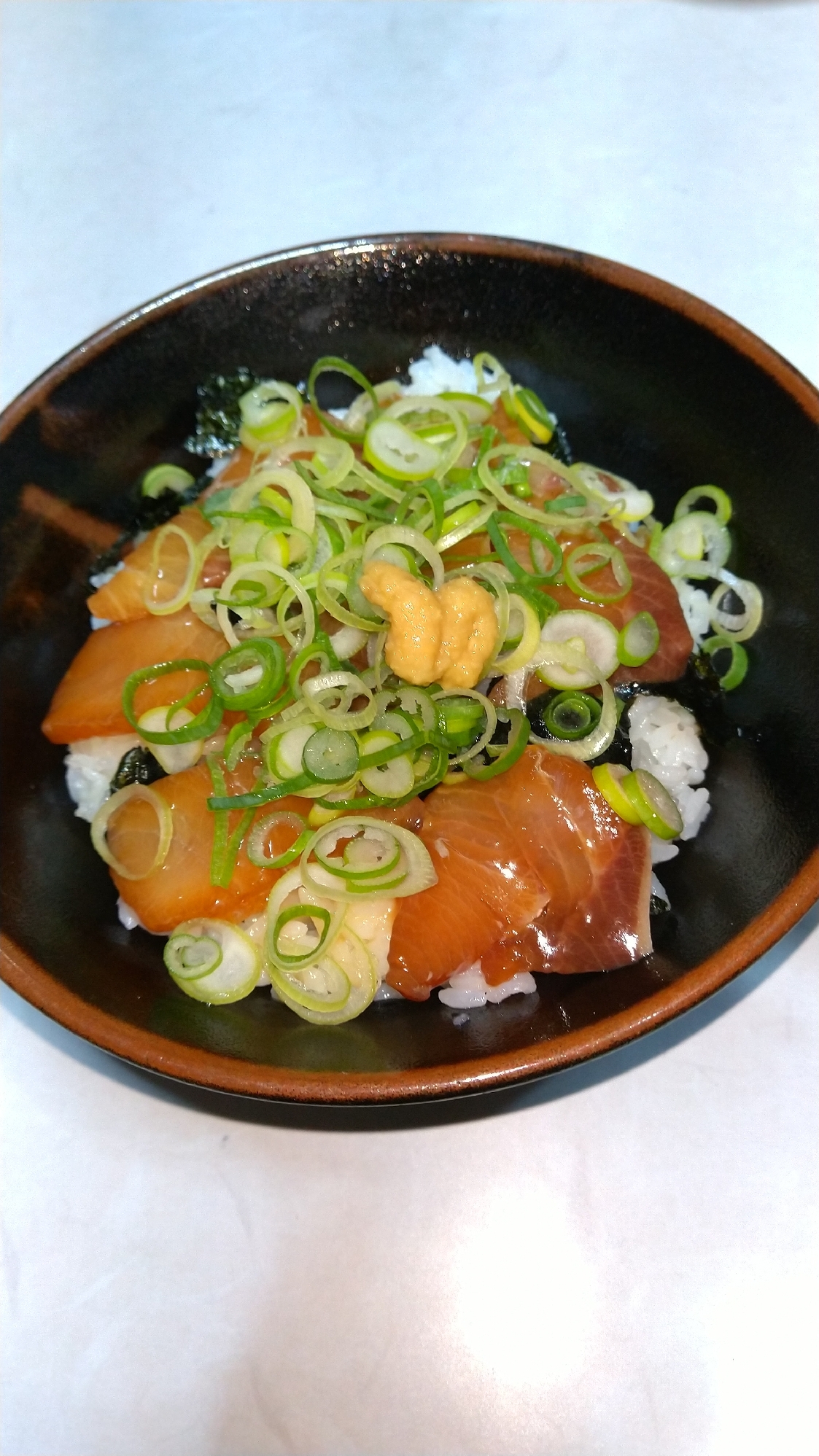 ネギとブリ漬け丼