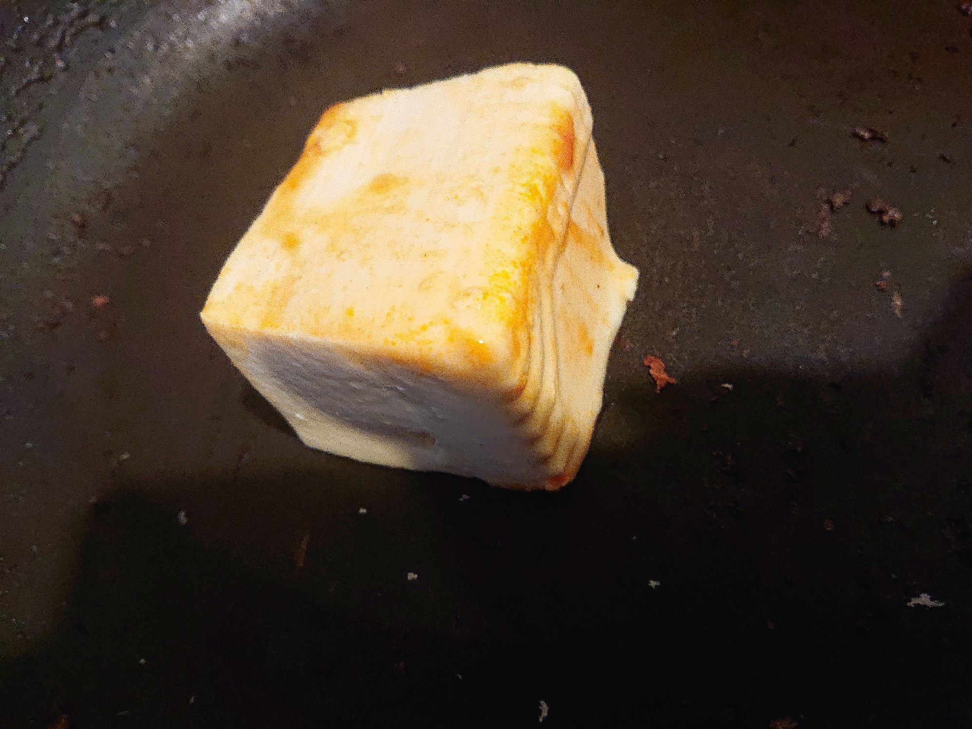 ラー油で焼き豆腐
