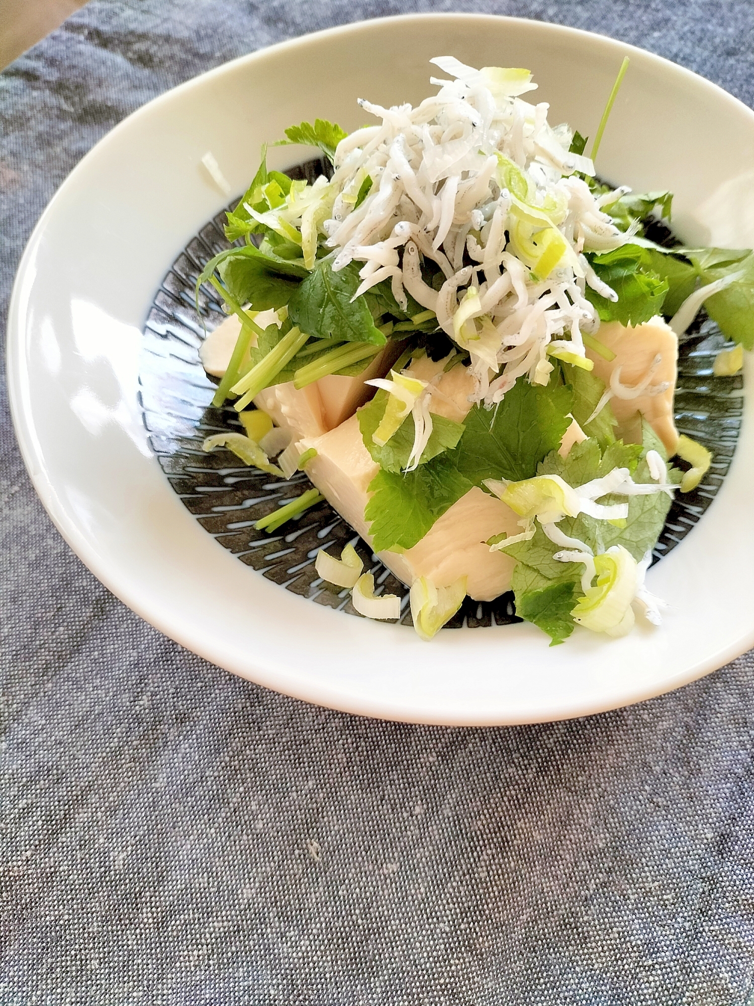 豆腐と三つ葉のしらすサラダ レシピ 作り方 By Ciciino 楽天レシピ 豆腐と三つ葉のしらすサラダ レシピ 作り方 By Ciciino 楽天レシピ