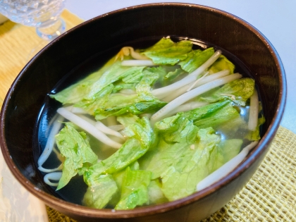 レタスともやしと枝豆の味噌汁