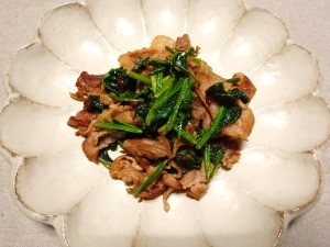 豚肉とほうれん草の炒め物