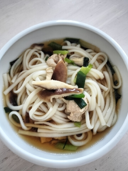 家にあったしいたけで代用して作りました、肉×きのこ美味しいですね❢