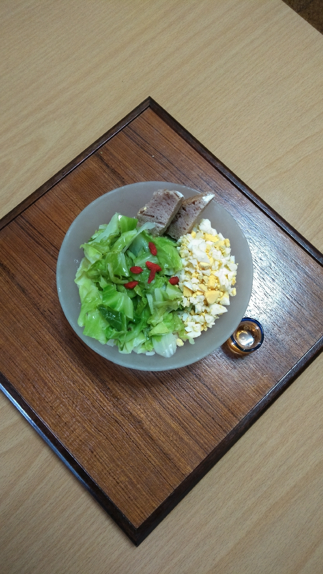 ゆでキャベツ丼