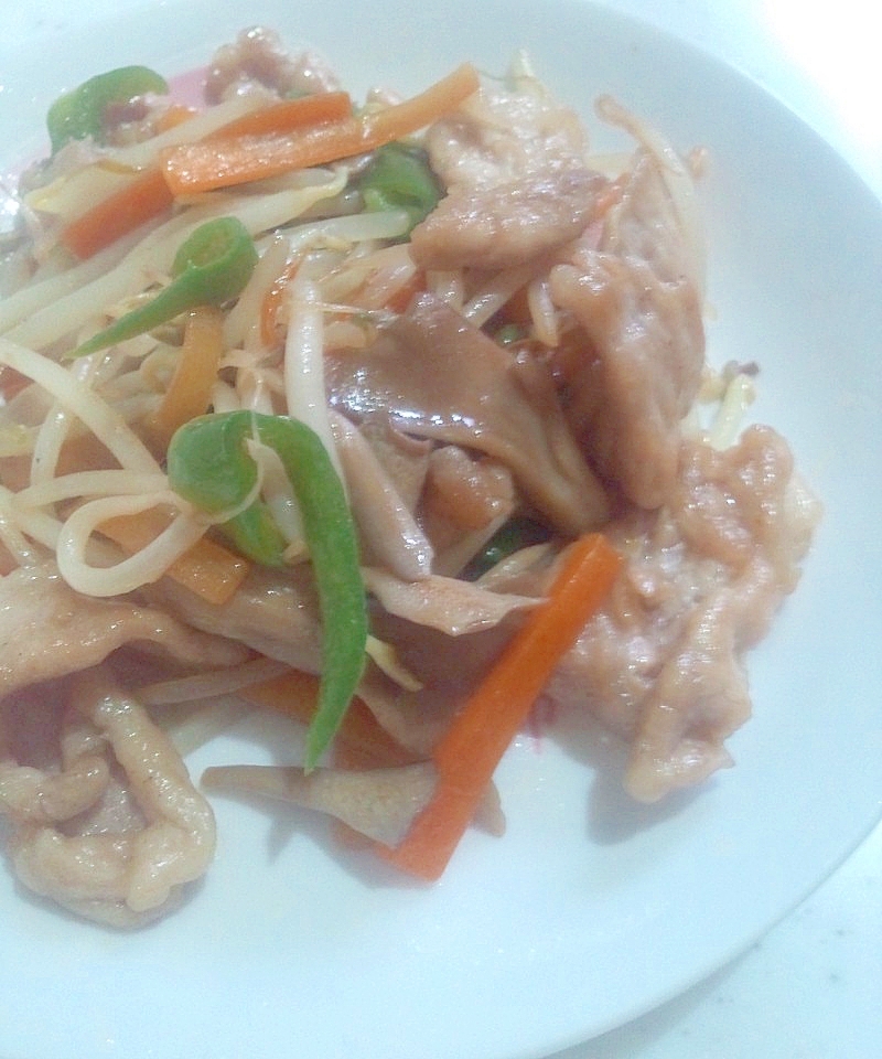 ご飯がすすむ☆豚肉といろいろ野菜の塩だれ炒め