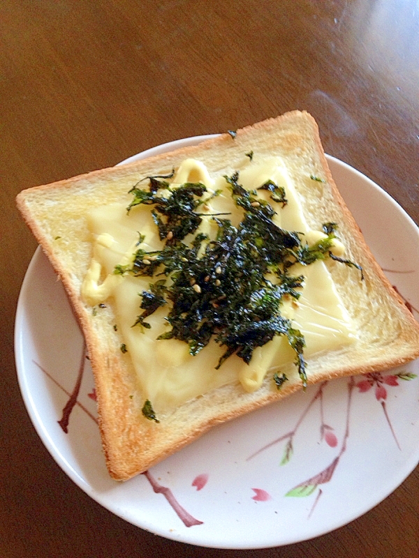 海苔フレークのチーズトースト レシピ 作り方 By ミタ フーコ 楽天レシピ