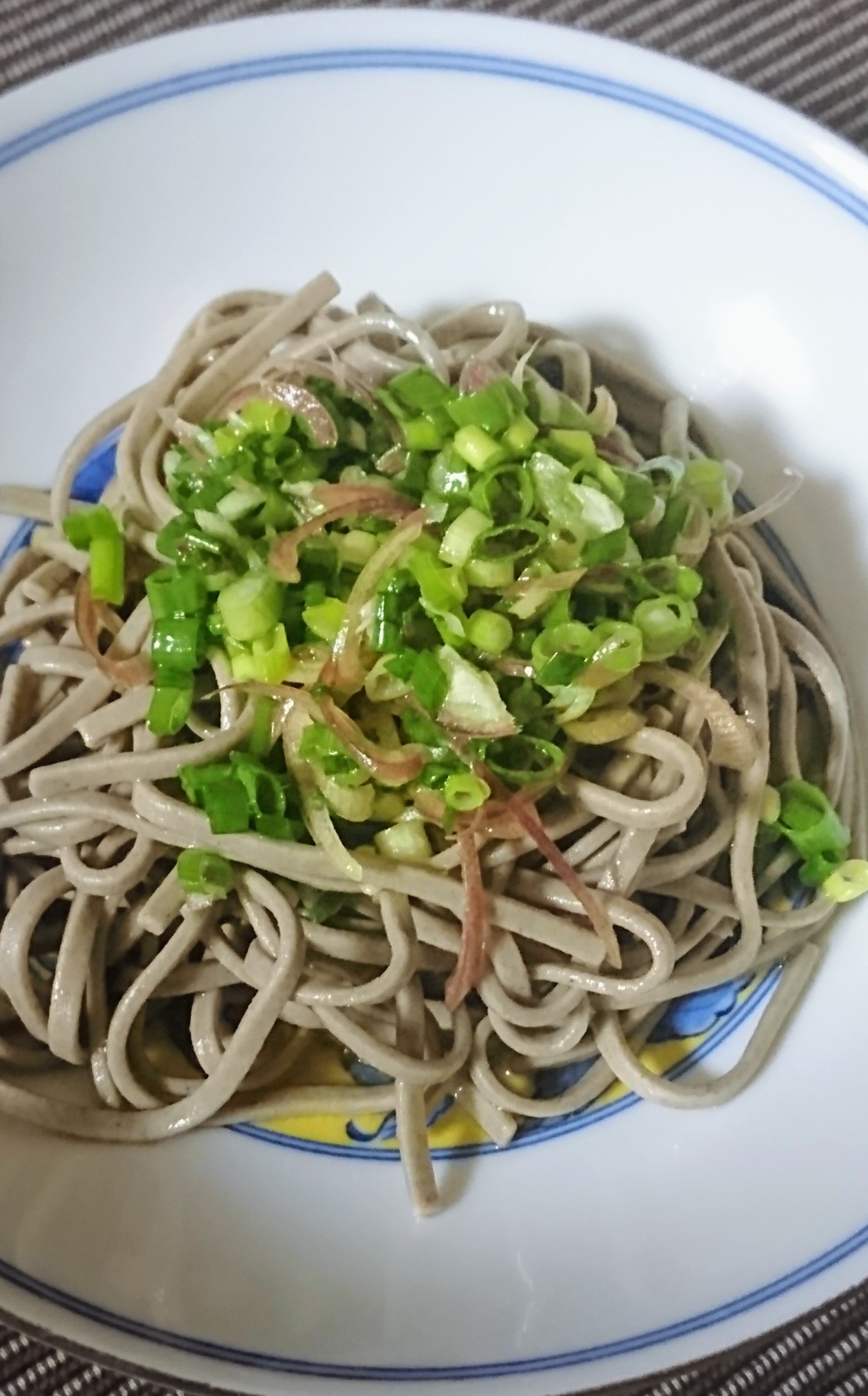 余った蕎麦でサラダ風に