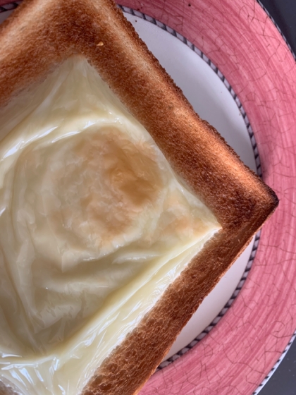 チーズの真下にマーガリン塗ったので見えないですが...
美味しかったです！ステキなレポートありがとうございました！