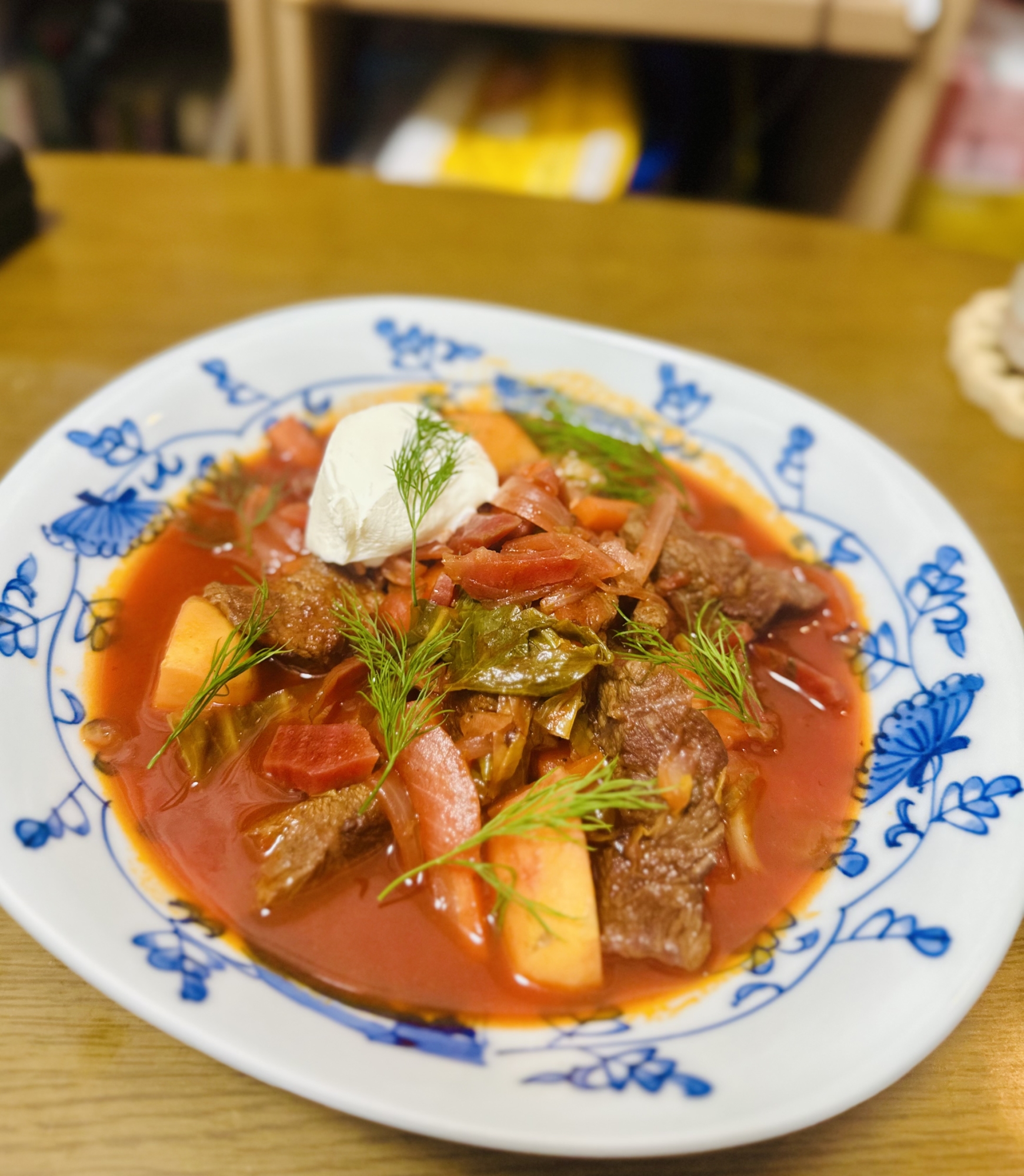 ウクライナの伝統料理　ボルシチ