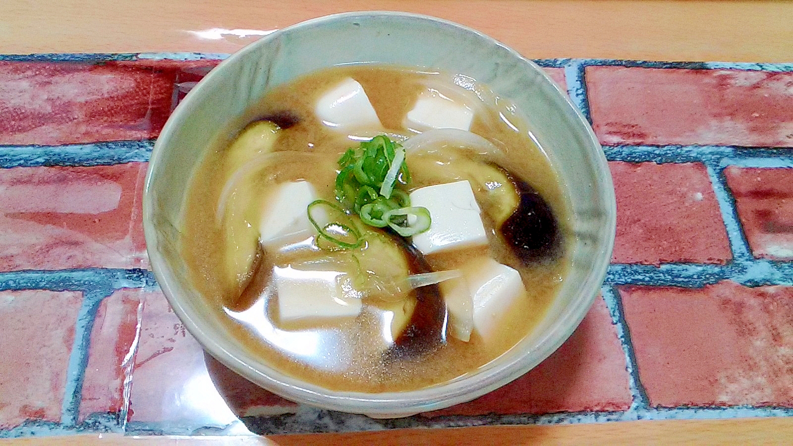 茄子が美味しい! ★茄子と豆腐のほっこり味噌汁★