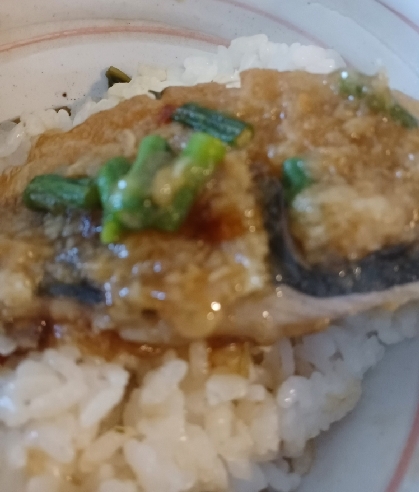 ご飯に乗っけて食べました。青魚を子どもにもっと食べさせたいのでこのレシピに！美味し～いと完食でした。
