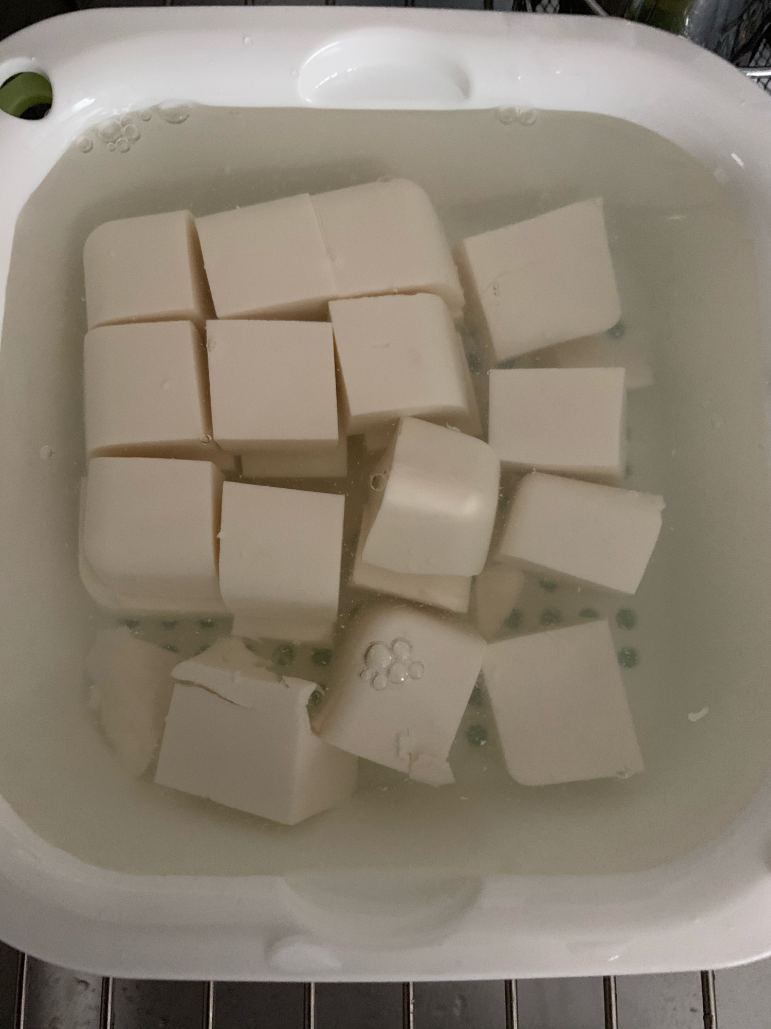 絹ごし豆腐の崩れにくくするやり方 レシピ 作り方 By けんけんと 楽天レシピ 絹ごし豆腐の崩れにくくするやり方 レシピ 作り方 By けんけんと 楽天レシピ