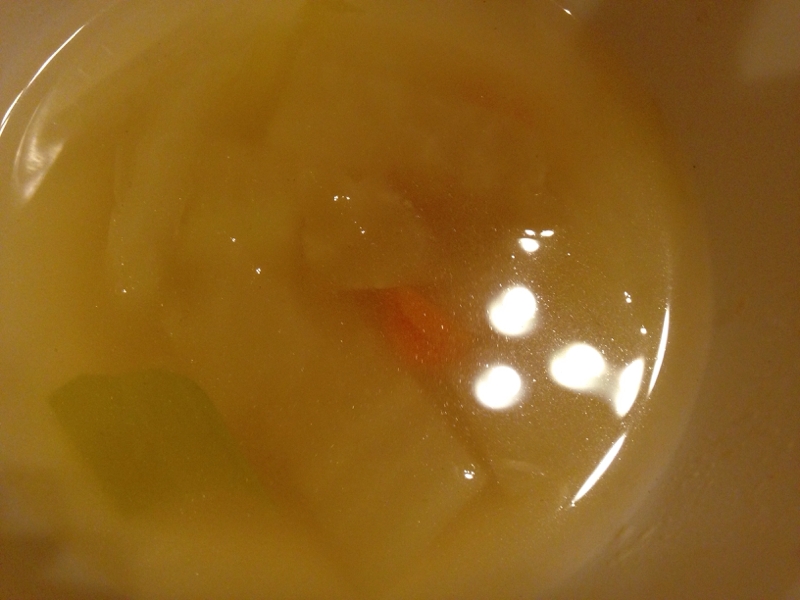 白菜とかぶと人参の味噌コンソメスープ