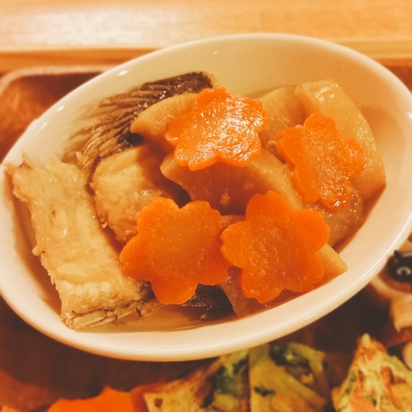 鯛アラと大根の煮付け 150kcal 脂4 4g レシピ 作り方 By Debe Onm 楽天レシピ 鯛アラと大根の煮付け 150kcal 脂4 4g レシピ 作り方 By Debe Onm 楽天レシピ