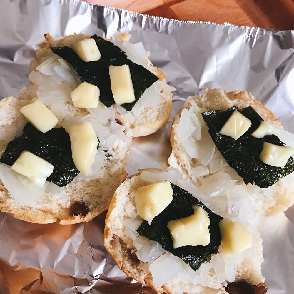 海苔&チーズのお惣菜パン