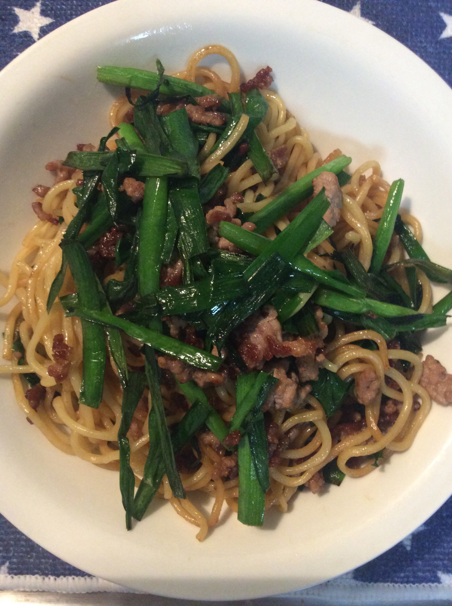 しょうゆ味♪挽肉とニラの焼きそば