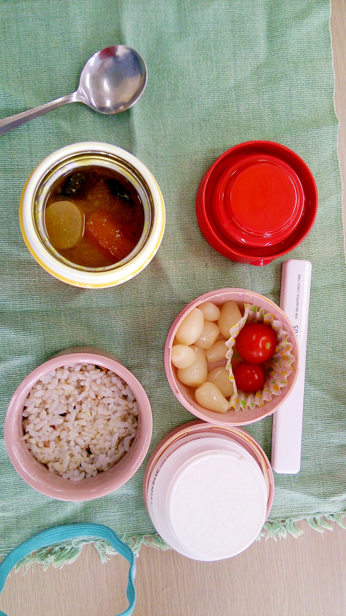 カレー粉とオリーブオイルを使ったチキンカレー