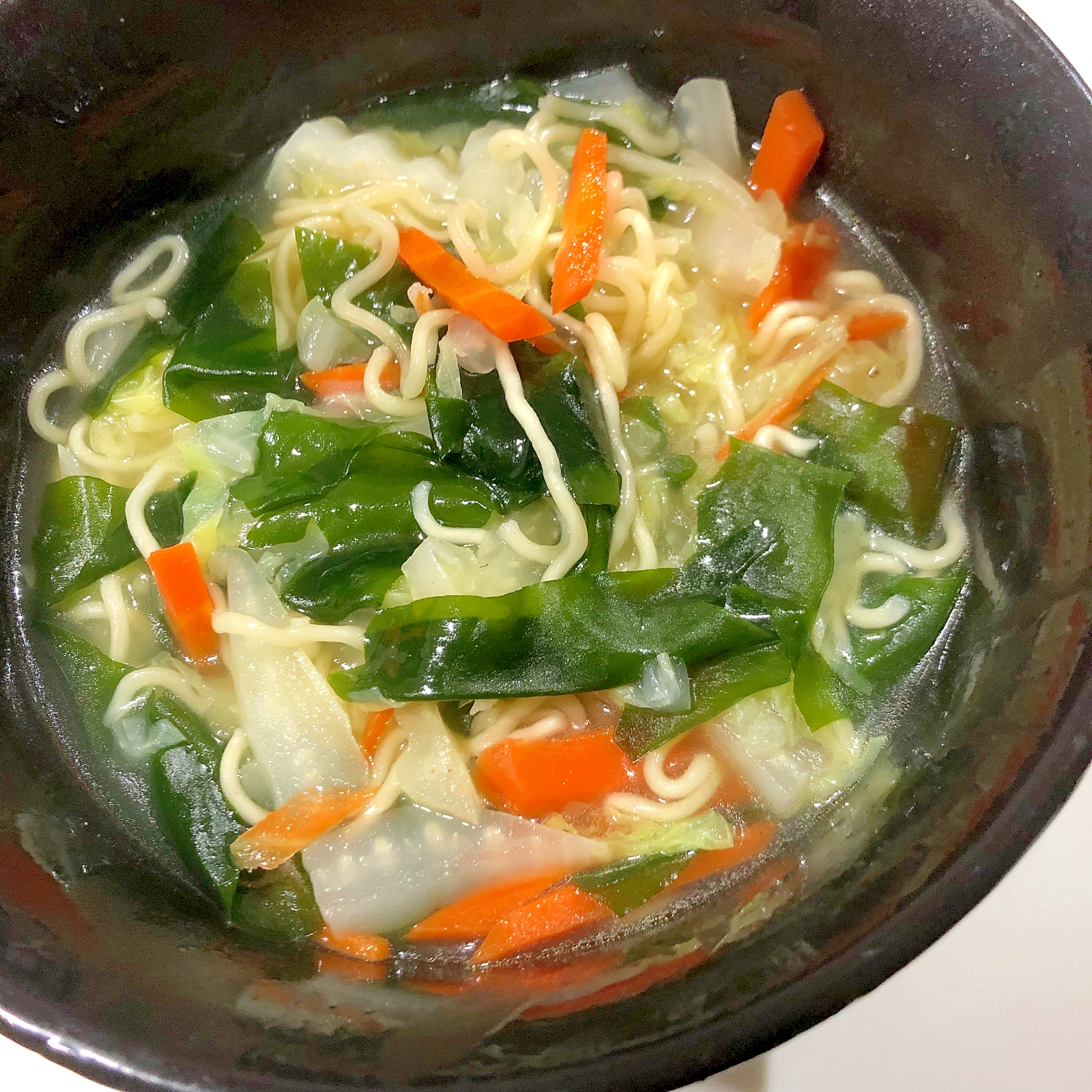 ワカメと白菜と人参のラーメン☆彡