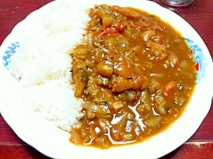 夏野菜たっぷりのさっぱりカレー