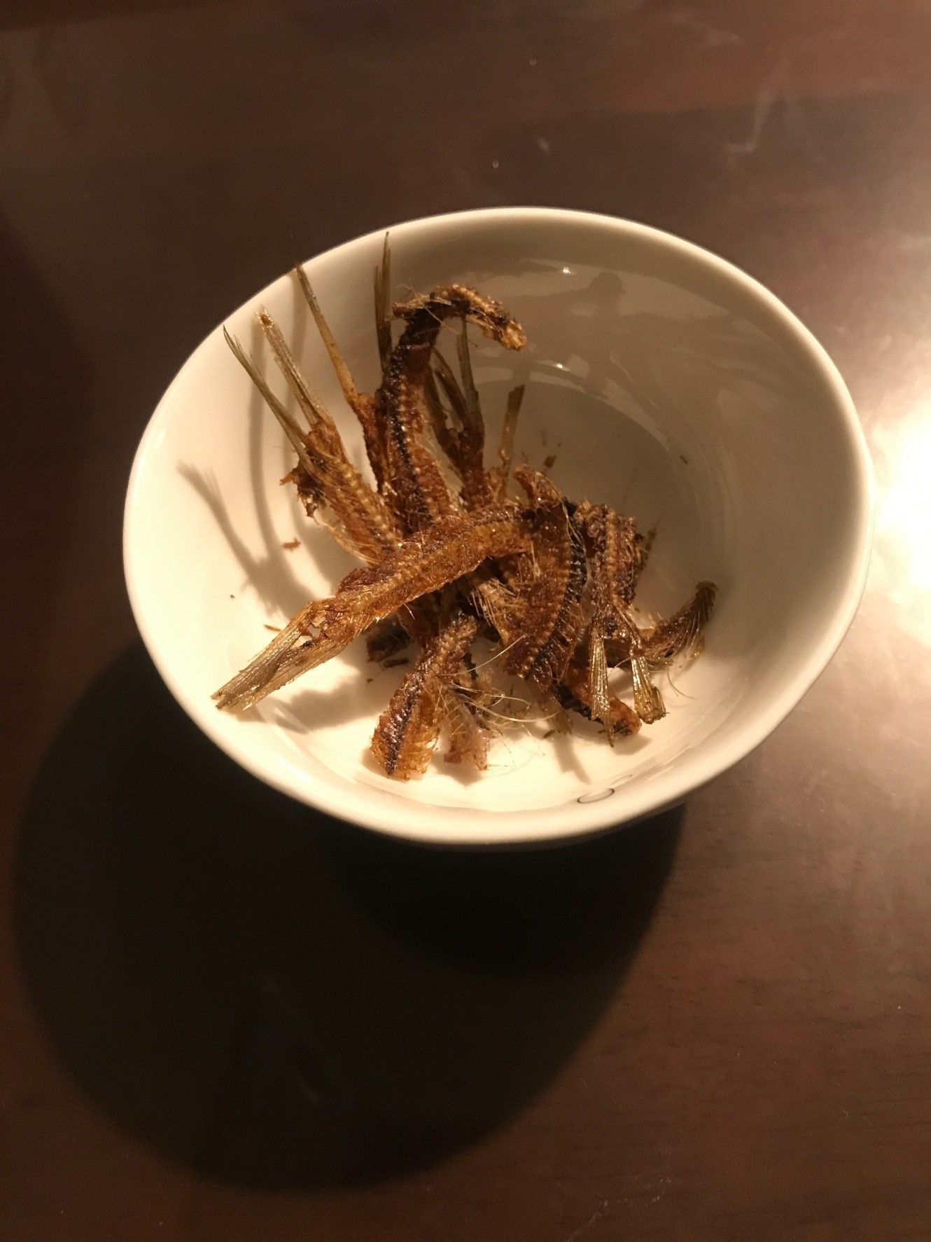 イワシの骨揚げ