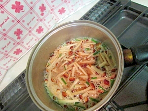 山えのき芝麻醤味噌汁