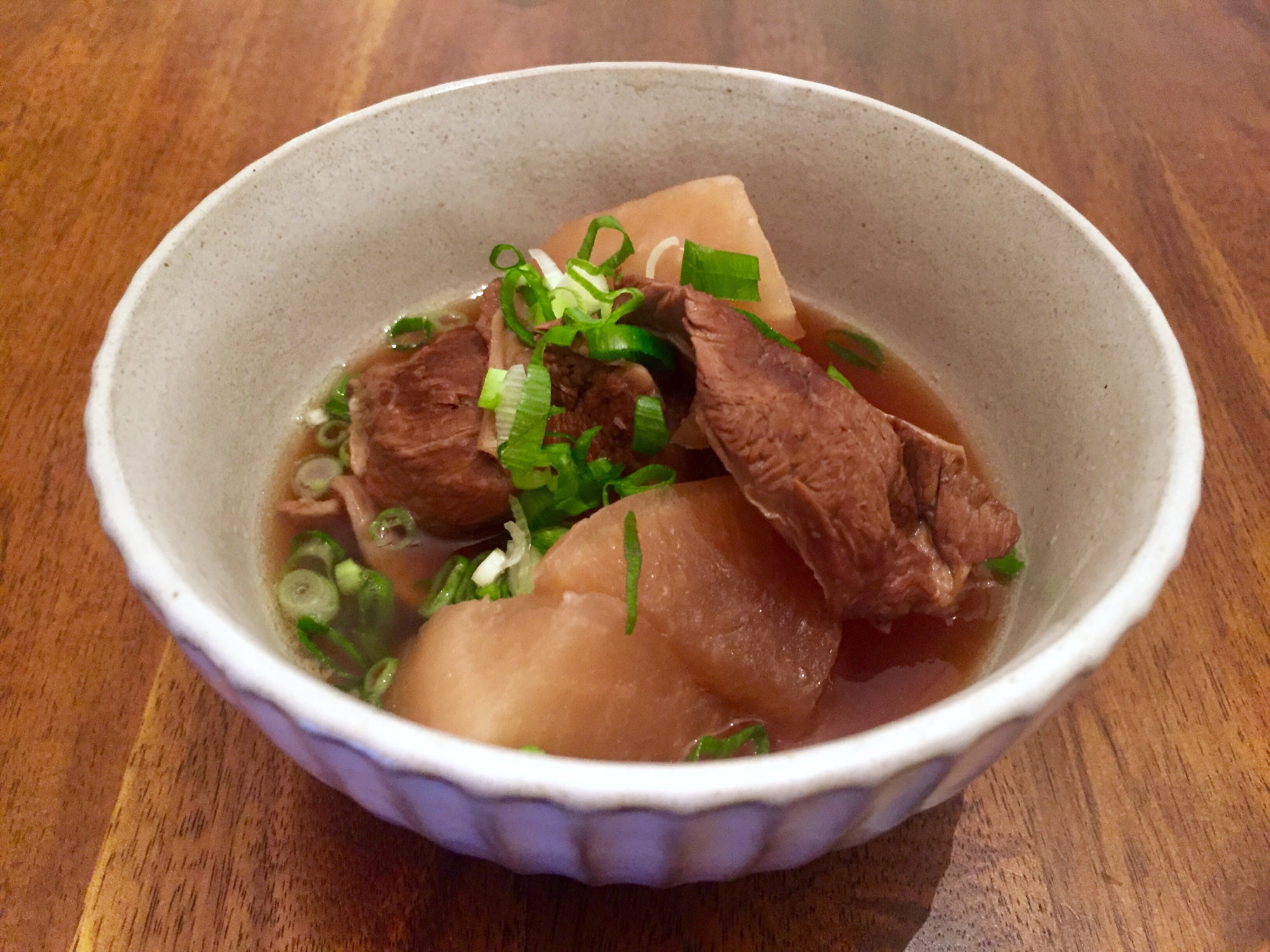 時間が美味しくしてくれる☆豚ハラミと大根の煮物