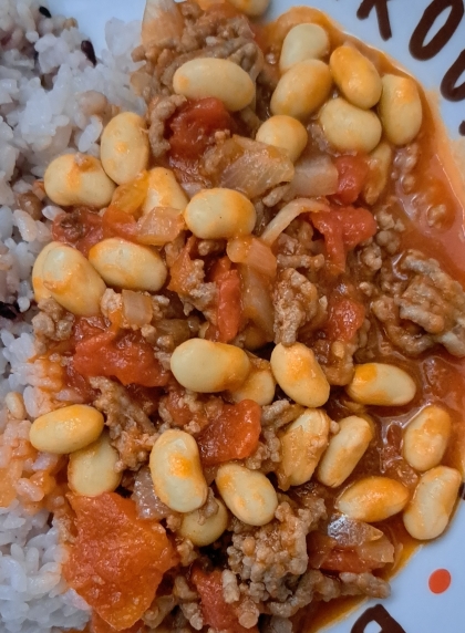 豆と挽肉のトマトライス
