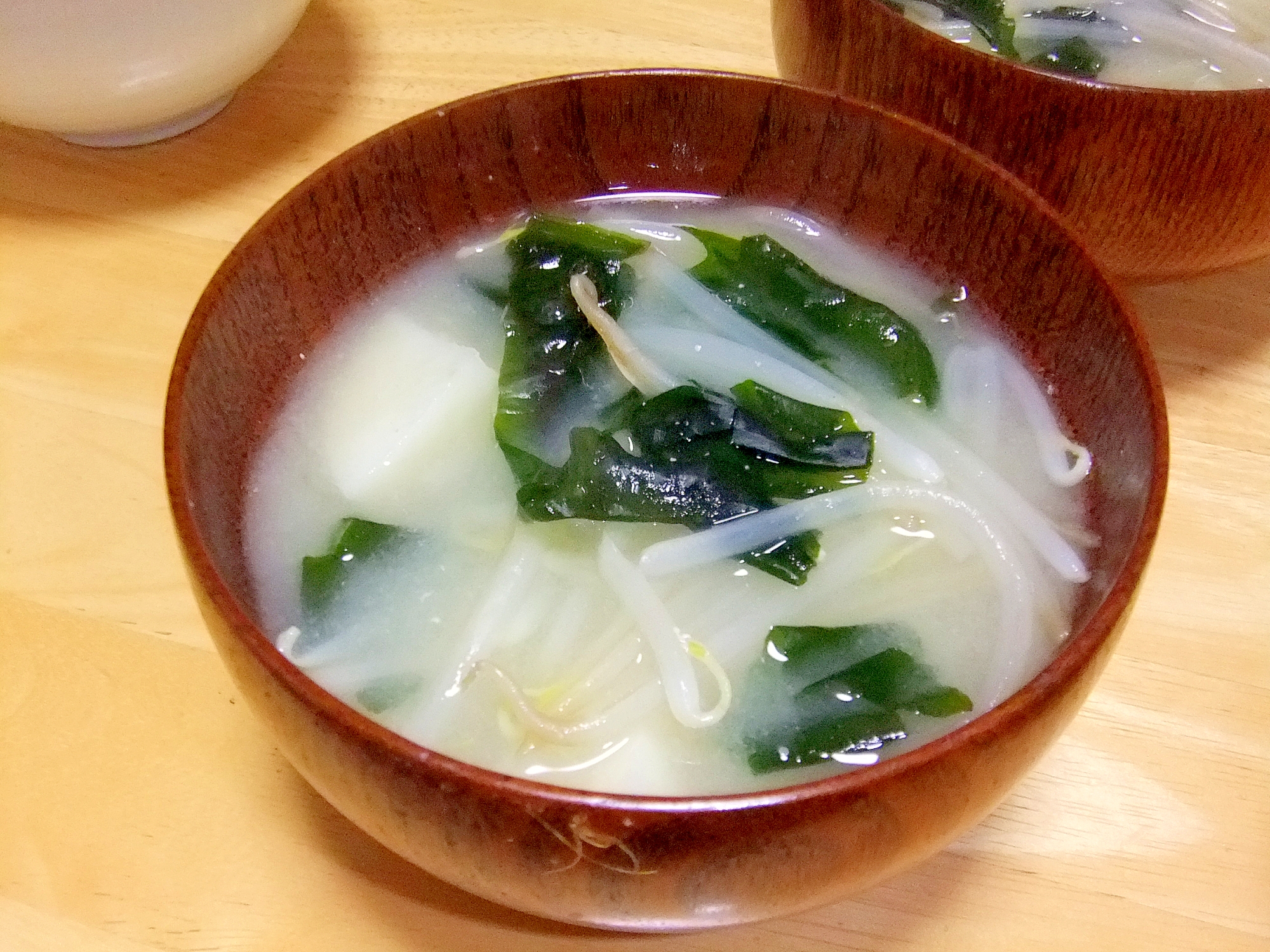 モヤシ ジャガイモ ワカメの味噌汁 レシピ 作り方 By あずき 楽天レシピ