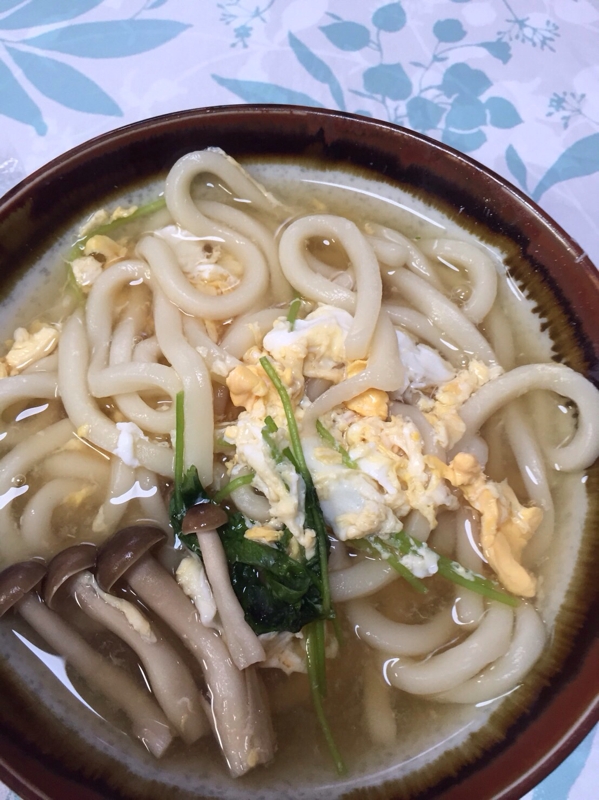 卵としめじの あったか うどん レシピ 作り方 By Xmickyx 楽天レシピ