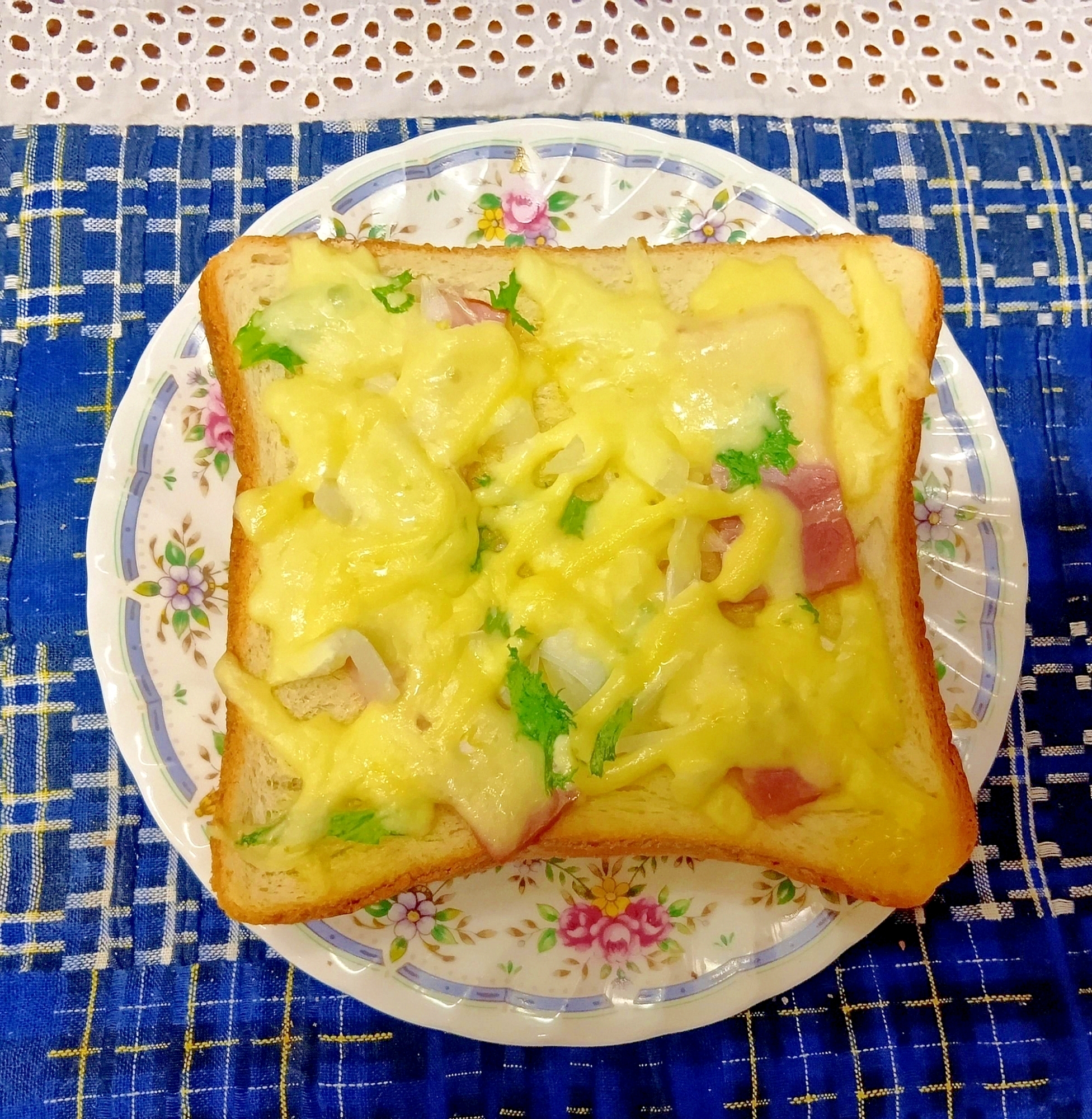 わさびリーフのピザトーストその2
