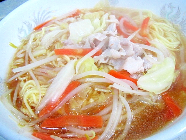 豚肉と野菜たっぷりラーメン