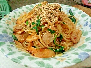 いりこだしで深みある味!豚キムチパスタ☆彡