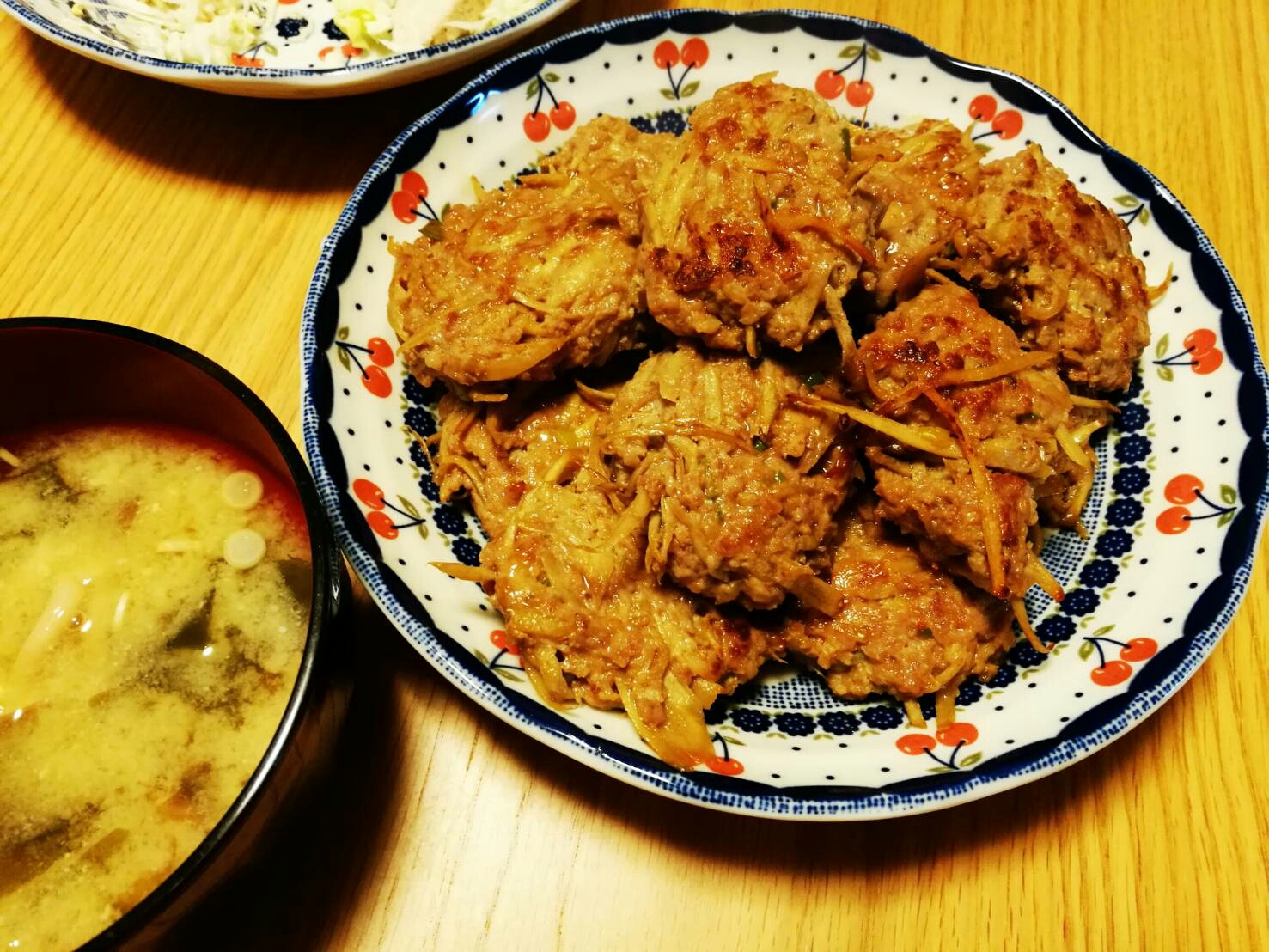 余ったゴボウの使い切りに！ゴボウ肉団子