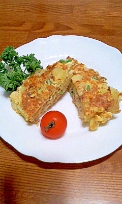 ごろごろポテトとひき肉のオープンオムレツ