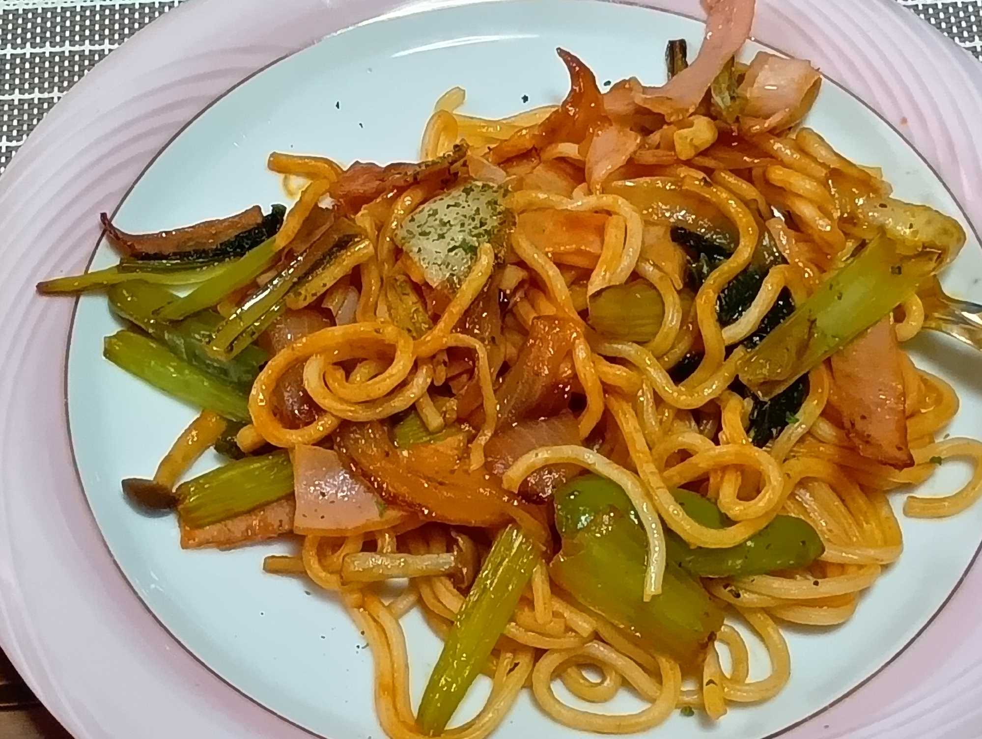 即席ソフト麺 de ナポリタン