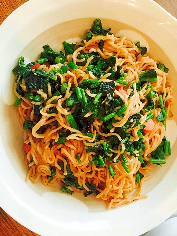 のらぼう菜とソーセージの焼きそば
